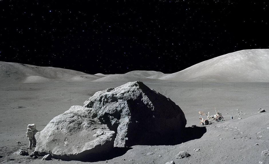 Are you guilty of judging a book by it's cover? Man On The Moon Theme Ur Customization By Ur Browser