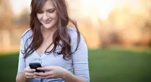 Exemples de Sms et de Phrases à Envoyer pour Séduire les Filles
