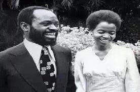 Afrique : Graça Simbine Machel, la seule femme de l'histoire moderne à avoir épousé deux présidents dans 2 pays différents - L-FRII