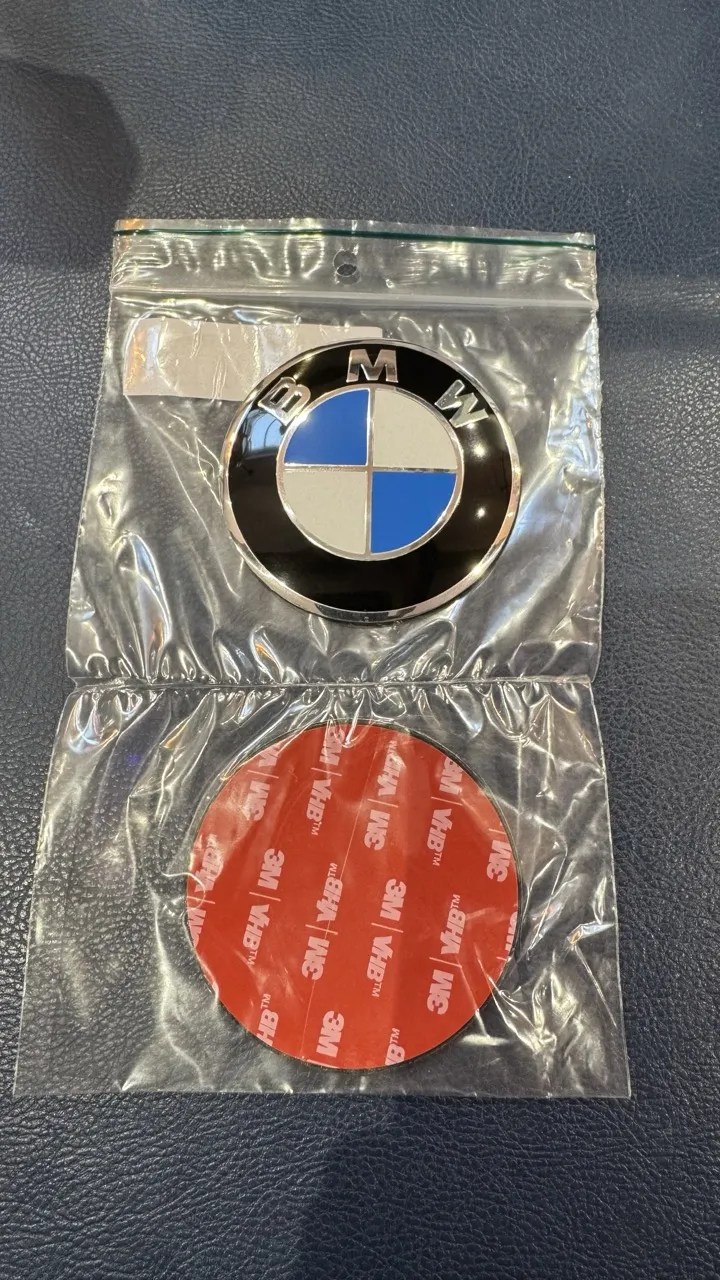 BMW Emblem Badge (Blue and White)