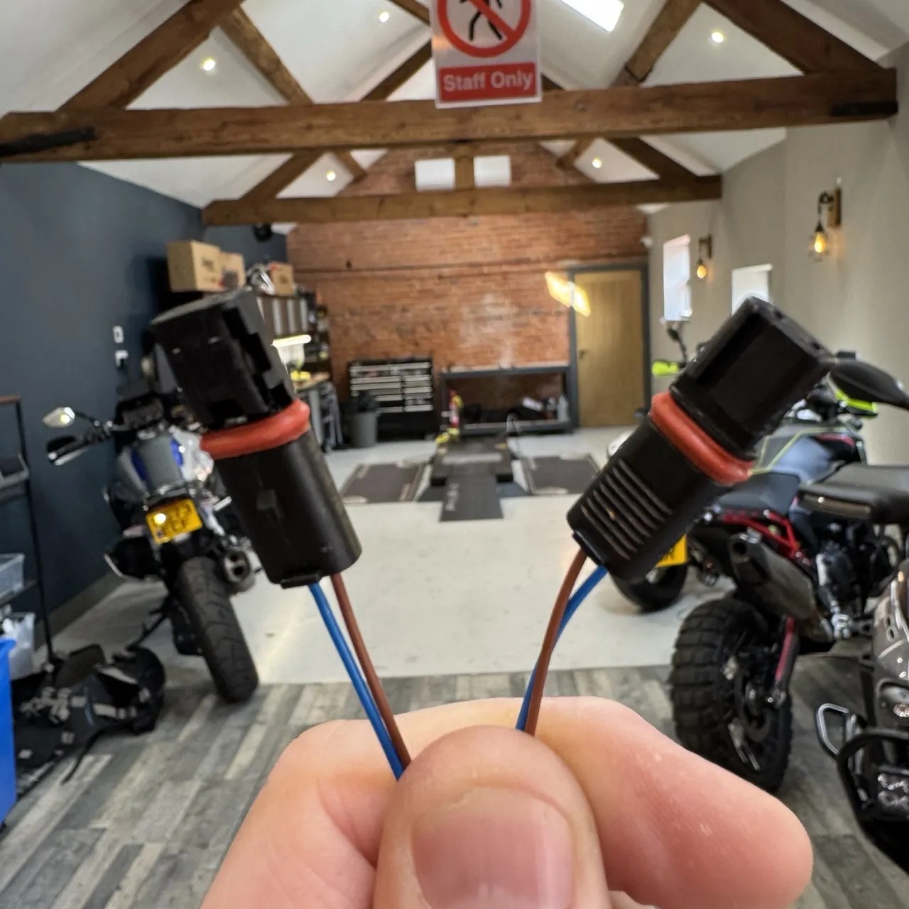 BMW OEM 2 Pin Turn Signal Plugs