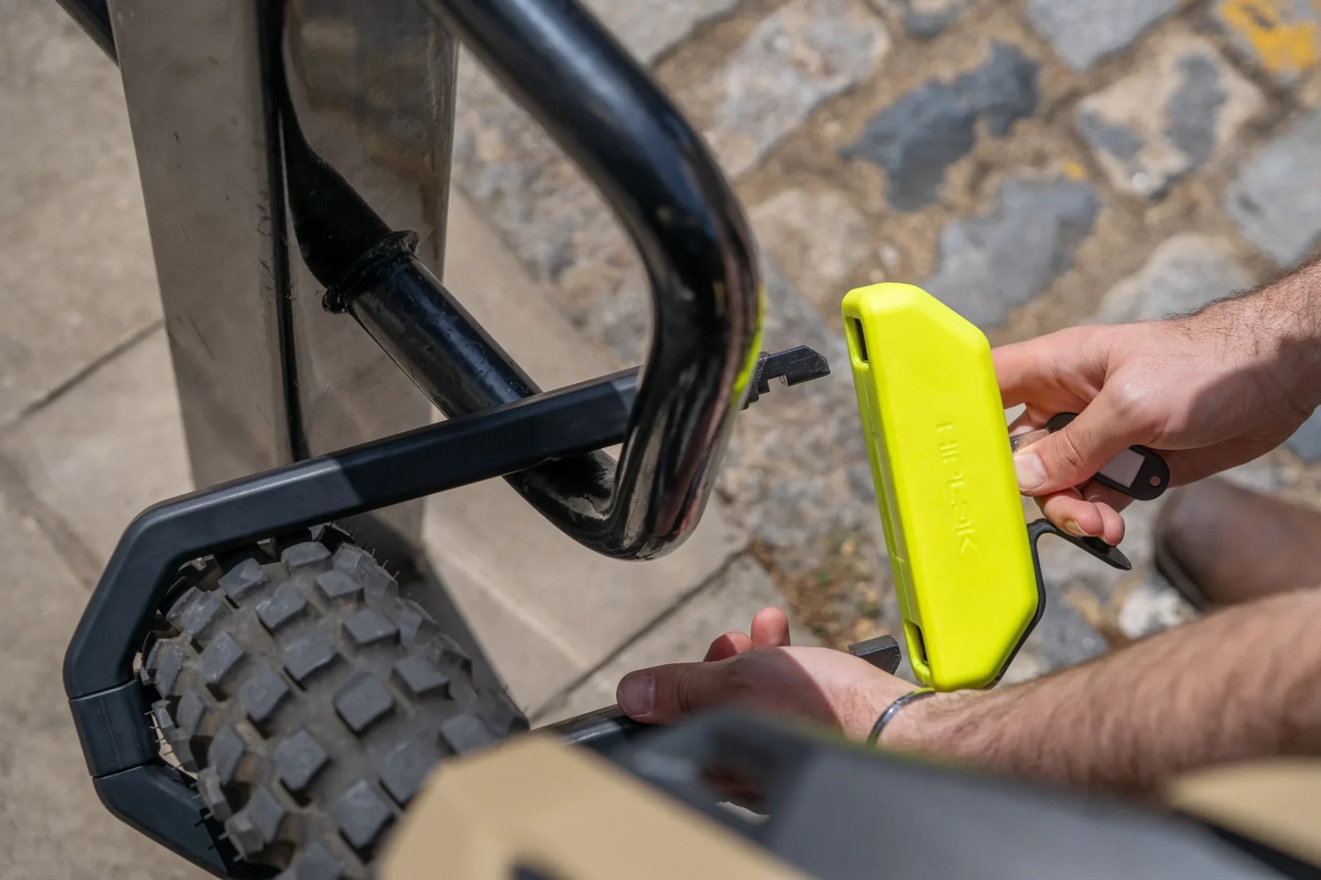 Hiplok DXL1000 Anti-Angle Grinder Motorcycle D-Lock | A Bike Thing