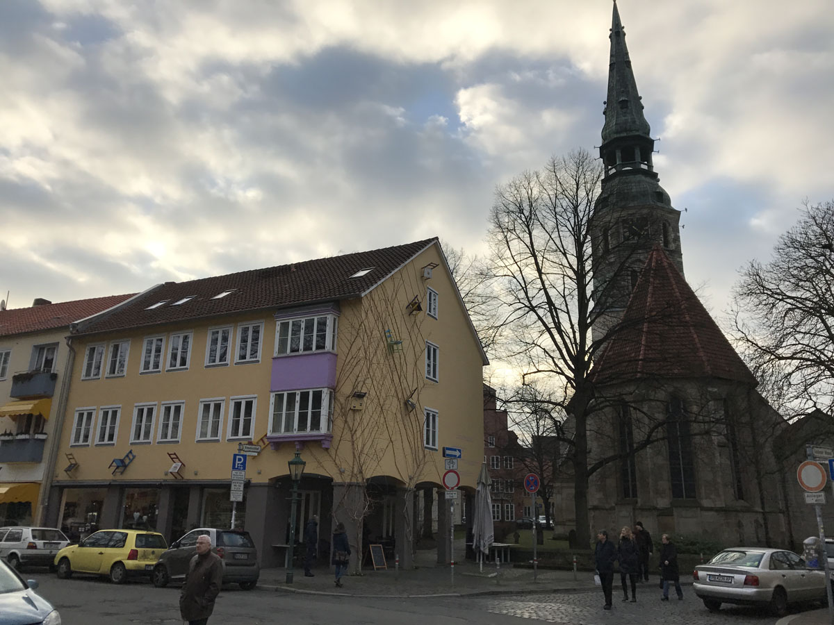 Das Café Krenzchen neben der Kreuzkirche