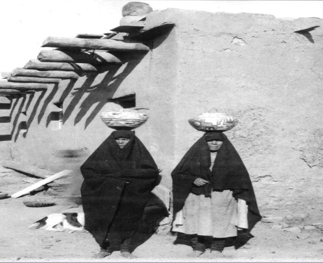 Zuni women with Ollas. Photo Credit: A:shiwi A:wan Museum Photo Archives (archive photos date approximately from 1870-1930s)