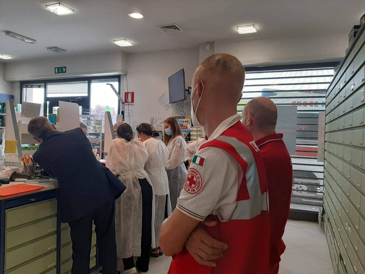 L'aquila, Primo Giorno Di Vaccini Anti Covid Alla Farmacia Di Coppito | Ultime Notizie Di Cronaca Abruzzo - Abruzzoweb 900_x_1200_jpg