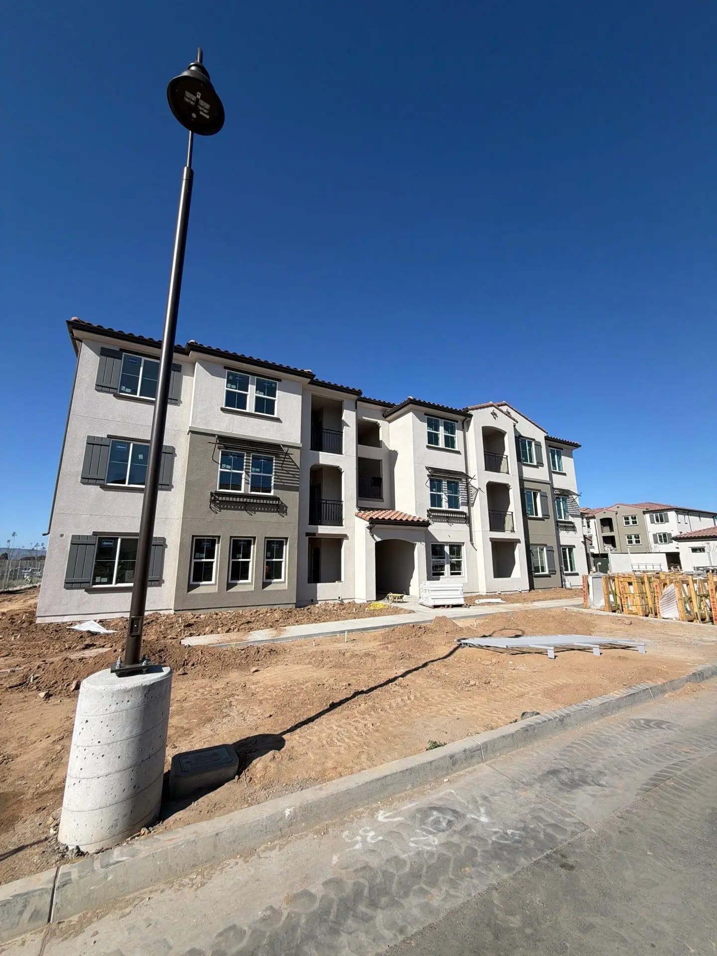 Exterior photo of the Las Brisas multifamily apartments in Santa Maria, CA, a city in Santa Barbara county. Services provided here include ECC (HERS) verifications for 340 units.