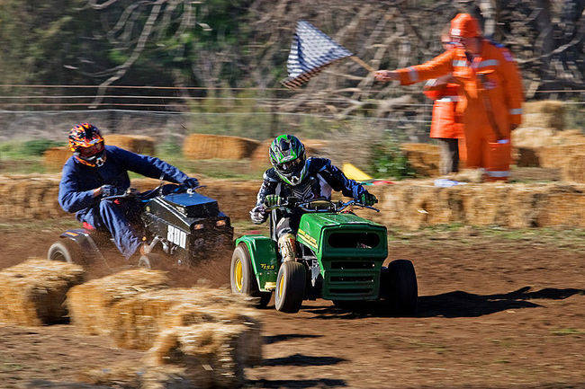 Lawn Mower Racing 2