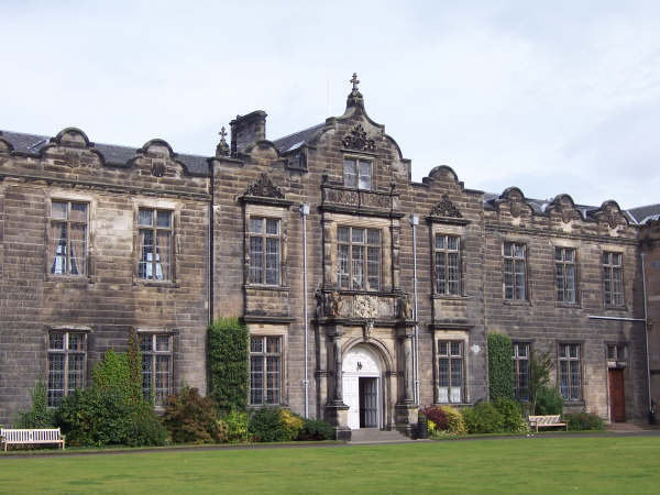 Is this the poshest student yet? University fresher hires 12 servants
