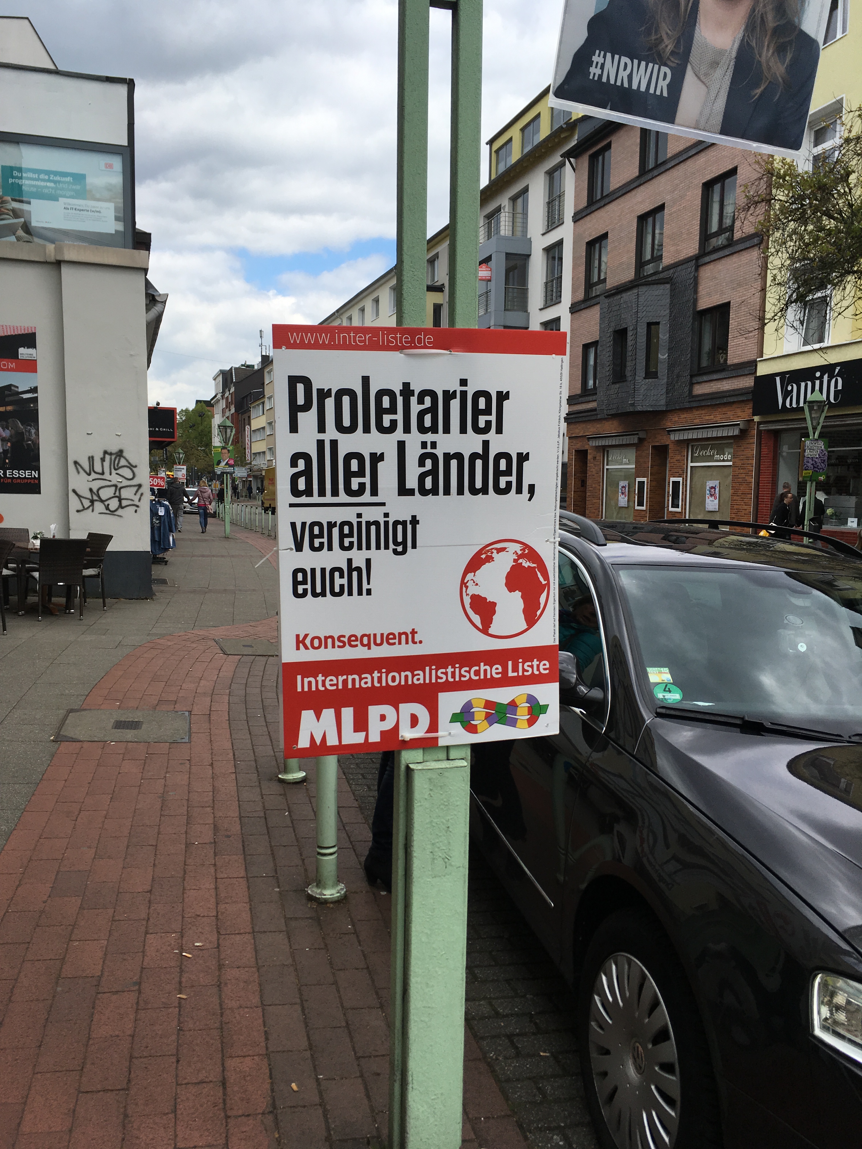 "Proletariat of all lands, unite!"