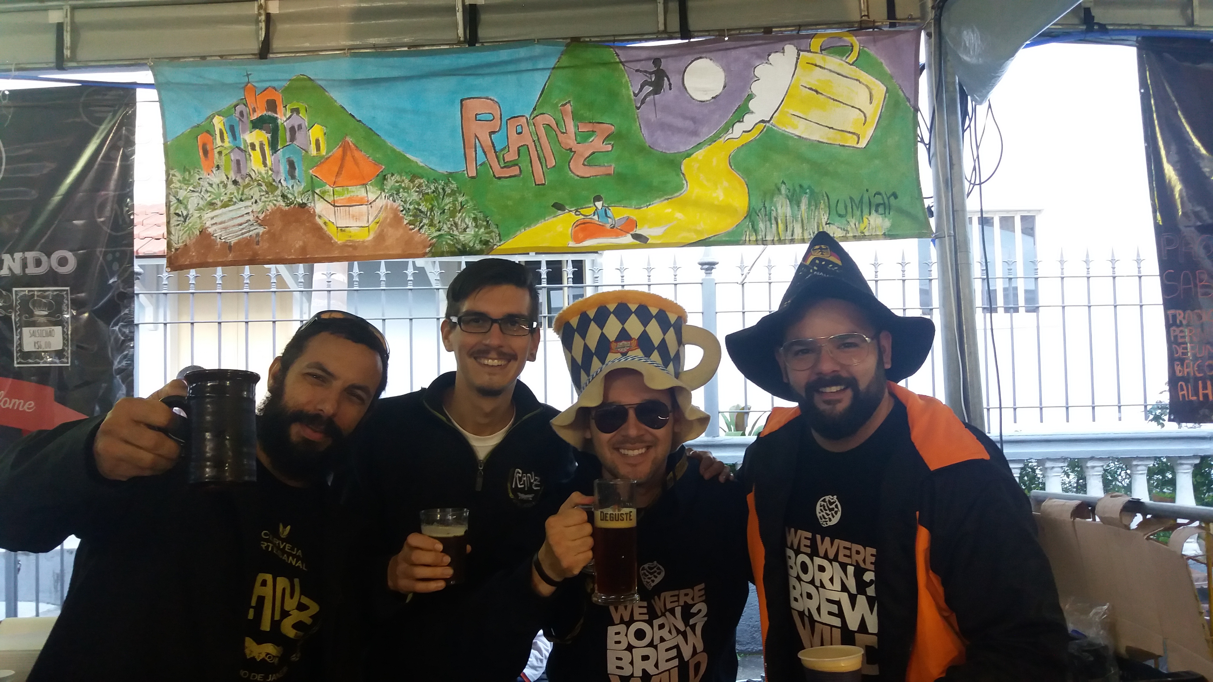 Crevejarias Ranz e Born2Brew