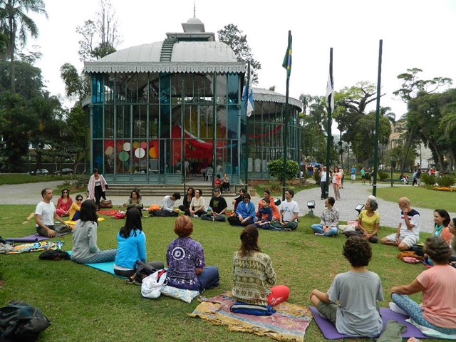 A Paz Começa Comigo é tema de meditação no Palácio de Cristal 