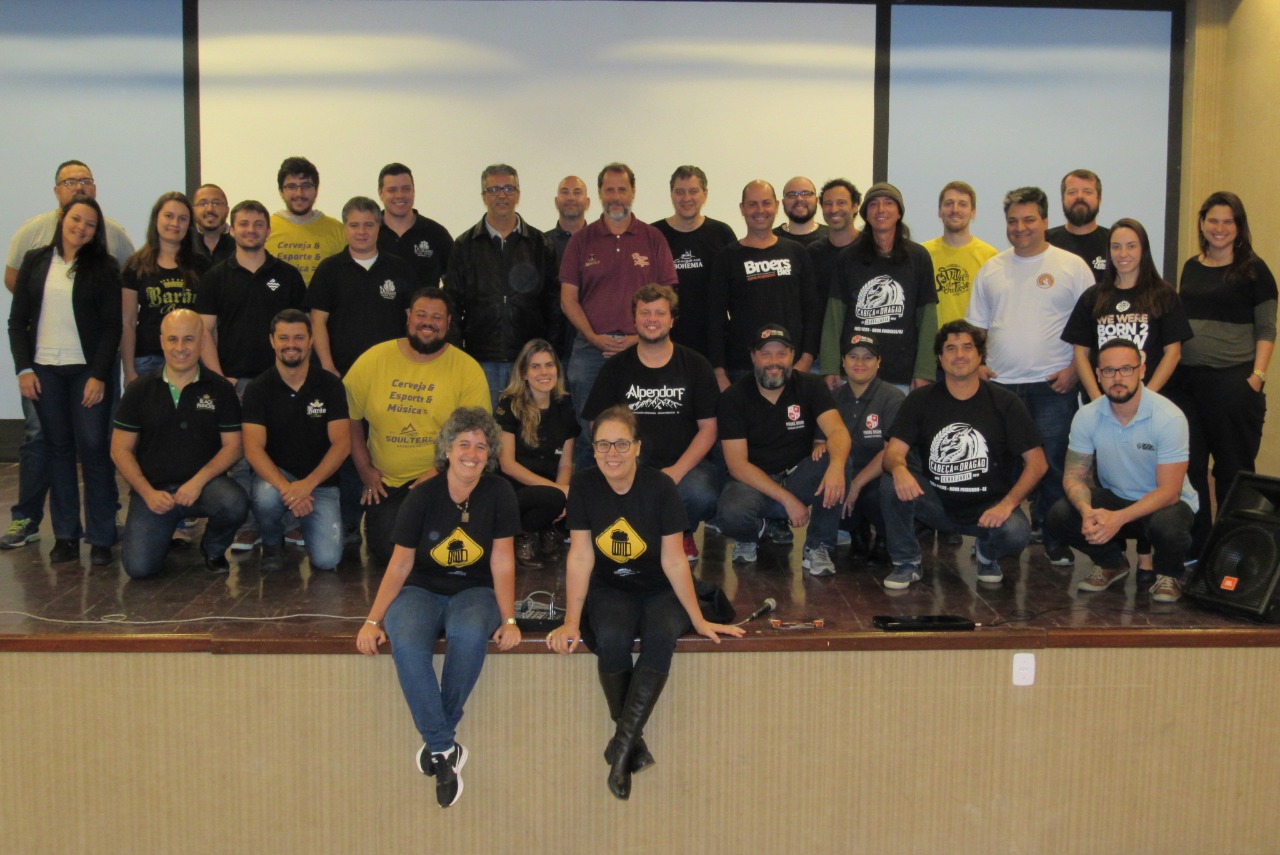 Rota Cervejeira RJ faz reunião em Nova Friburgo e empossa nova diretoria