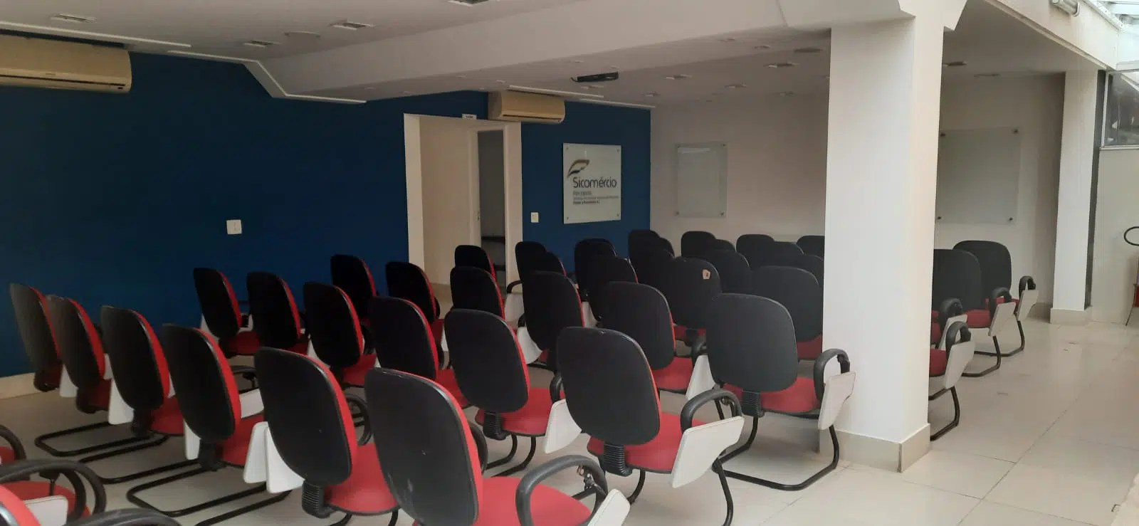 Sicomércio Petrópolis, Sebrae e Senac promovem capacitação gratuita para o fortalecimento do varejo