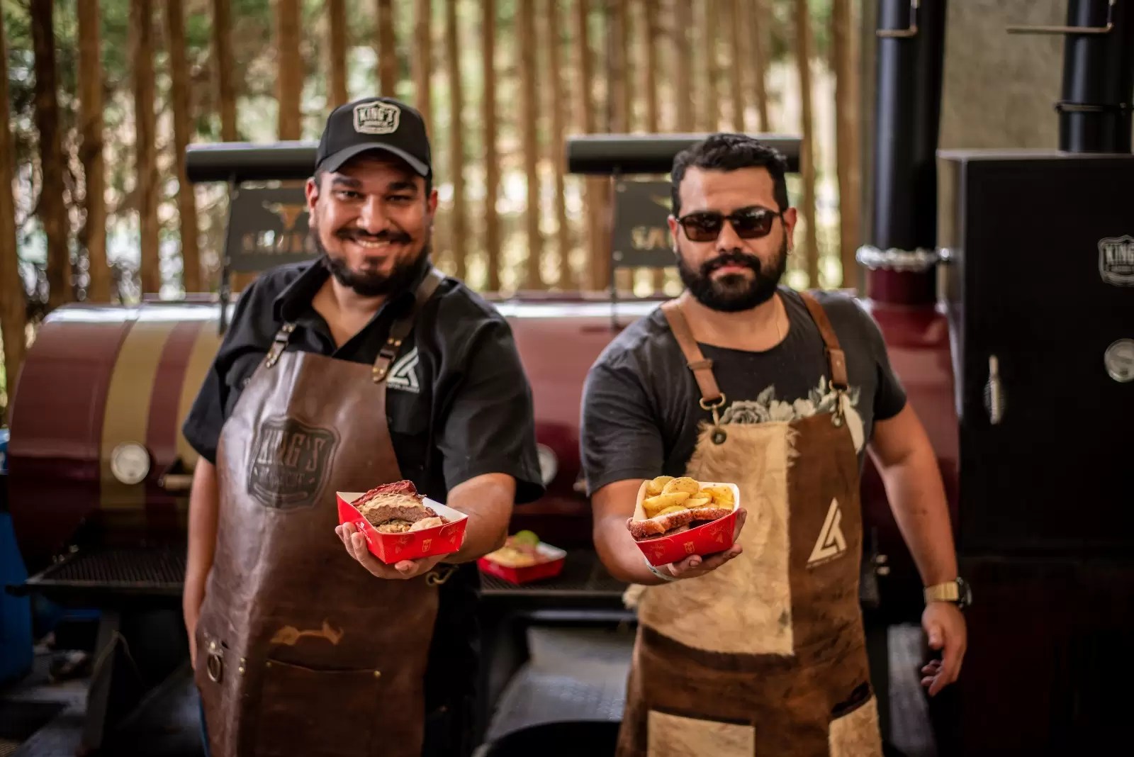 Resort Le Canton, em Teresópolis, celebra o Dia das Mães com barbecue e show do cantor Alex Cohen no Parc Magique