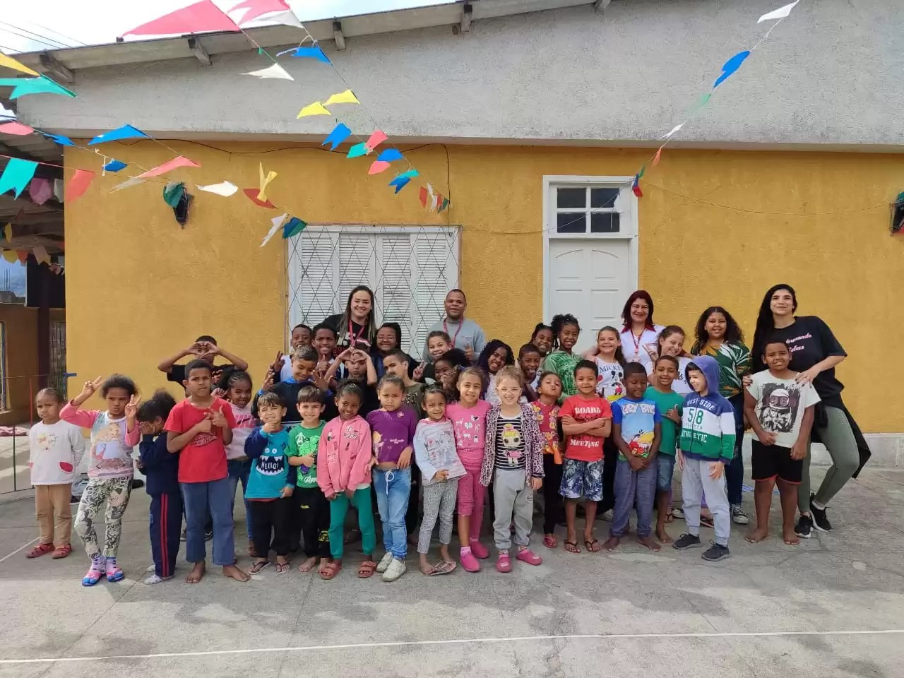 Armazém do Grão entrega de mais de 7 ton. de alimentos para instituições de Petrópolis