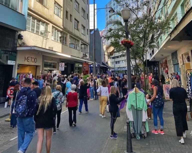 “Folia na 16” acontece neste domingo em Petrópolis
