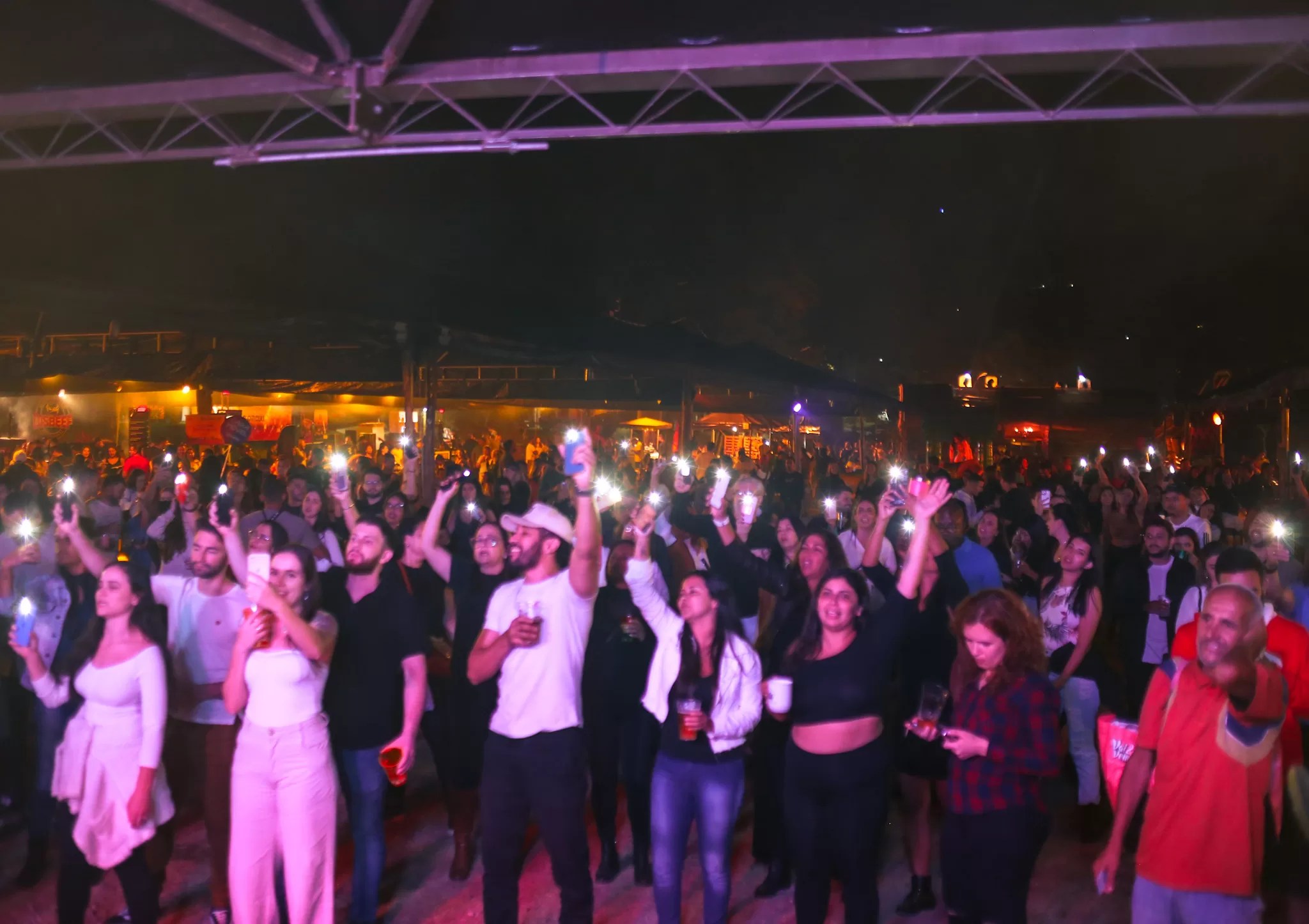 Saloon BBQ 2025 terá 27 shows em nove dias de evento gratuito em Petrópolis