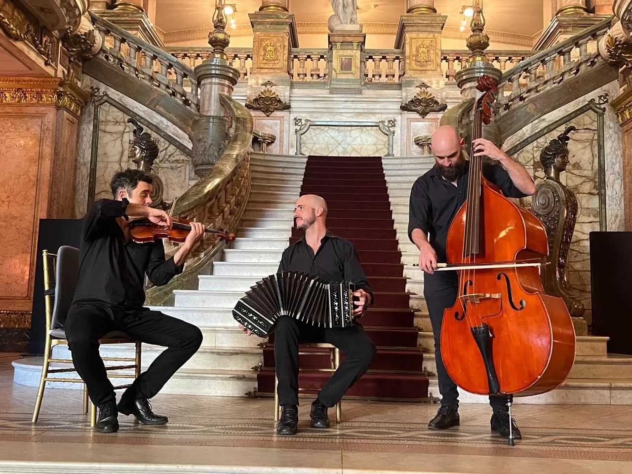 Petrópolis recebe apresentação inédita do grupo Tango Revirado