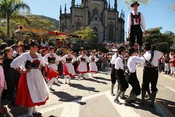 Bauernfest impulsiona rede hoteleira com ocupação acima de 95%, de acordo com levantamento do Petrópolis Convention