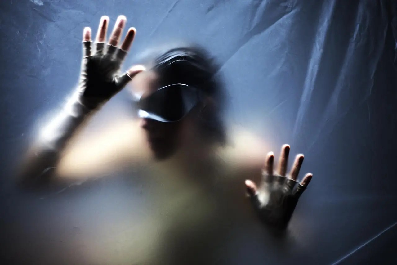 Escola de Artes Celso Lisboa promove espetáculo gratuito “Oxigênio”, no Sesc Quitandinha, com performance e videoarte