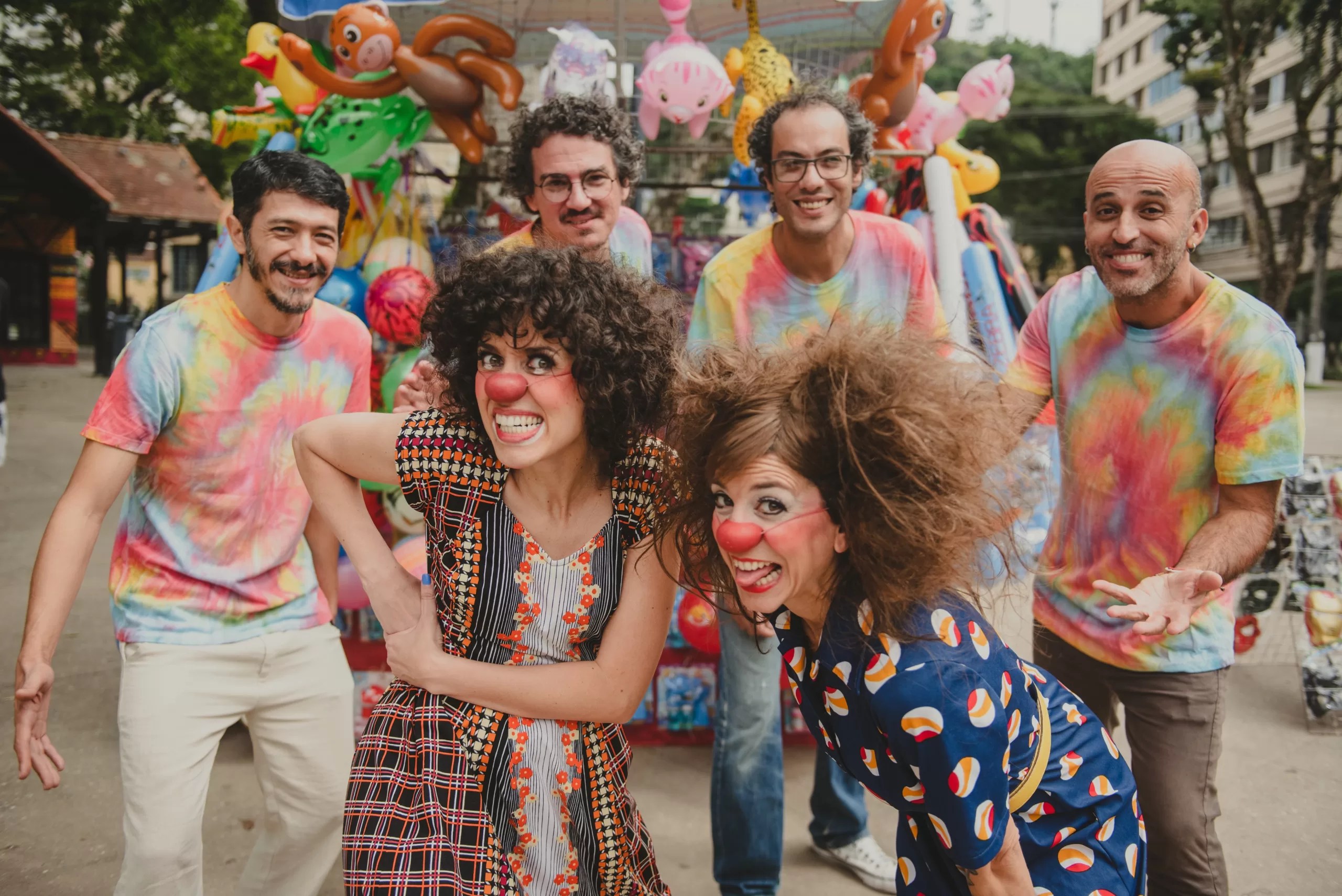Espetáculo “Cucaracha e Theobalda – O Show” mostra arte e alegria em Petrópolis