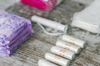 "Estudio revela plomo, arsénico y otros metales en tampones menstruales"