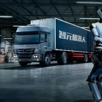 liderada por el Yuanzheng A2. Este robot humanoide bípedo se ha diseñado específicamente para competir con Optimus