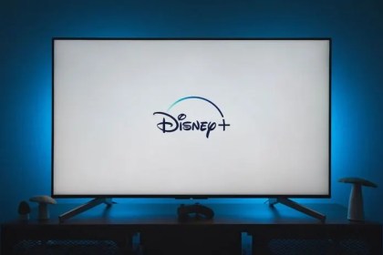Disney Plus, una de las plataformas de streaming más populares del mundo, ha decidido seguir los pasos de Netflix al poner fin a la compartición de cuentas fuera de un mismo hogar. A partir del 12 de noviembre de 2024