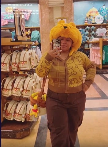 HellooDomo: La Influencer de Disney que Perdió la Vida a los 34 años por Presunta Negligencia en una Fiesta Navideña 2 "Dominique Brown: Pasión por la magia Disney."/ EFE