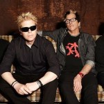 Este viernes 21 de marzo, Costa 21 en San Miguel será el epicentro del punk rock mundial, cuando The Offspring, una de las bandas más influyentes del género, se presente nuevamente en Lima como parte de su esperada gira mundial "Supercharged Worldwide in '25". El concierto promete revivir la energía que la banda californiana ha derrochado durante más de tres décadas de exitosa trayectoria musical.