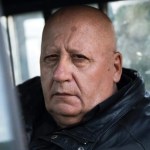 El mundo artístico mexicano perdió a uno de sus exponentes más versátiles y queridos: Alejandro de la Peña García, actor, productor y doble de acción, falleció el pasado 5 de abril. Su carrera abarcó más de cuatro décadas, dejando un legado significativo en el cine, la televisión y la formación actoral.