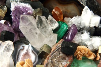 Los 10 minerales más valiosos del planeta y qué los hace tan especiales: secretos bajo tierra que mueven el mundo