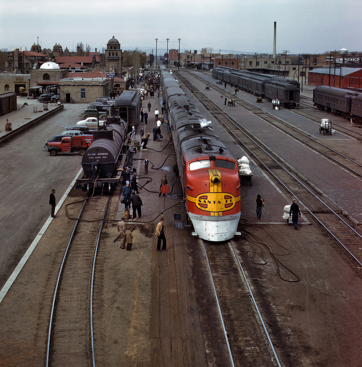 The Santa Fe Super Chief A Continuous Lean.