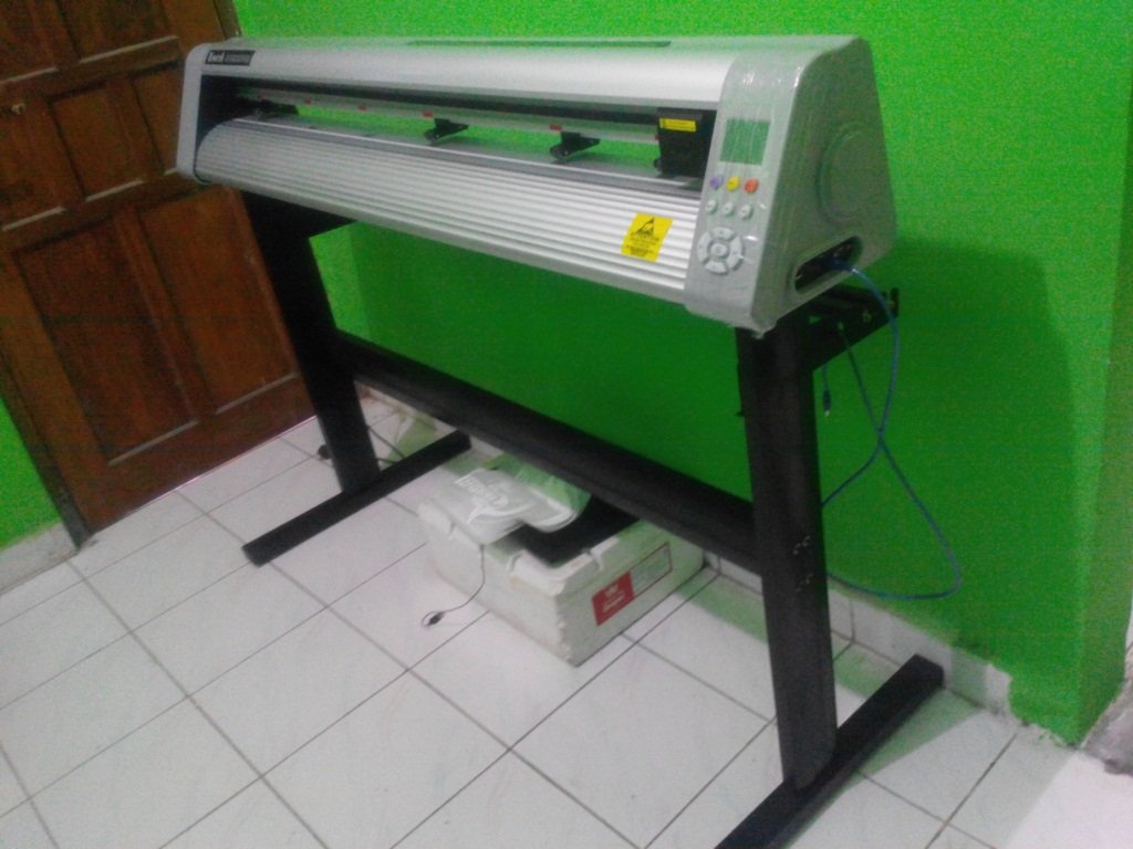 Pusat Jual Mesin Cutting Sticker YOGYAKARTA