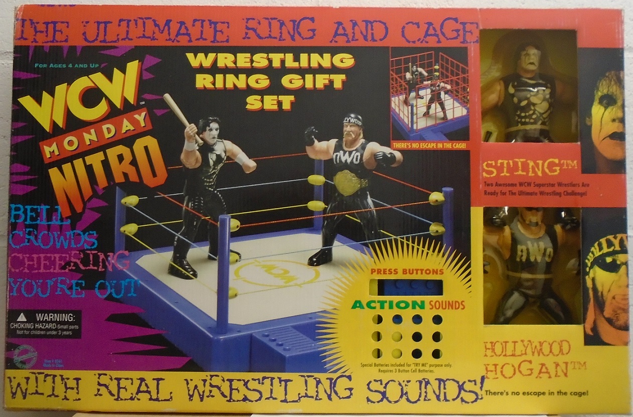 WCW Ring with Cage & Action Sounds - With Hollywood Hulk Hogan