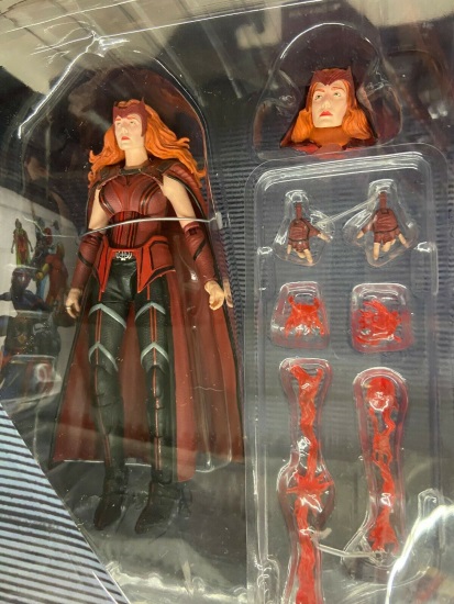 Marvel Select WandaVision The Scarlet Witch New Avengers (MIP
