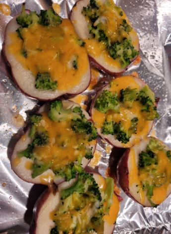 Broccoli and Cheddar Stuffed Red Potatoes