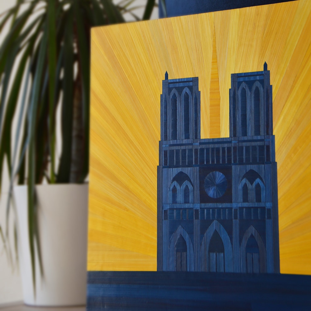 Challenge élégance et créativité avec la couleur bleue, dignement relevé par Esprit Paille et la cathédrale de Notre Dame