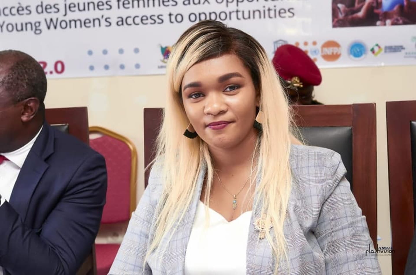 Cameroun 2025: Fièvre Électorale, Enjeux Miniers et Divisions Animent la Pré-Présidentielle