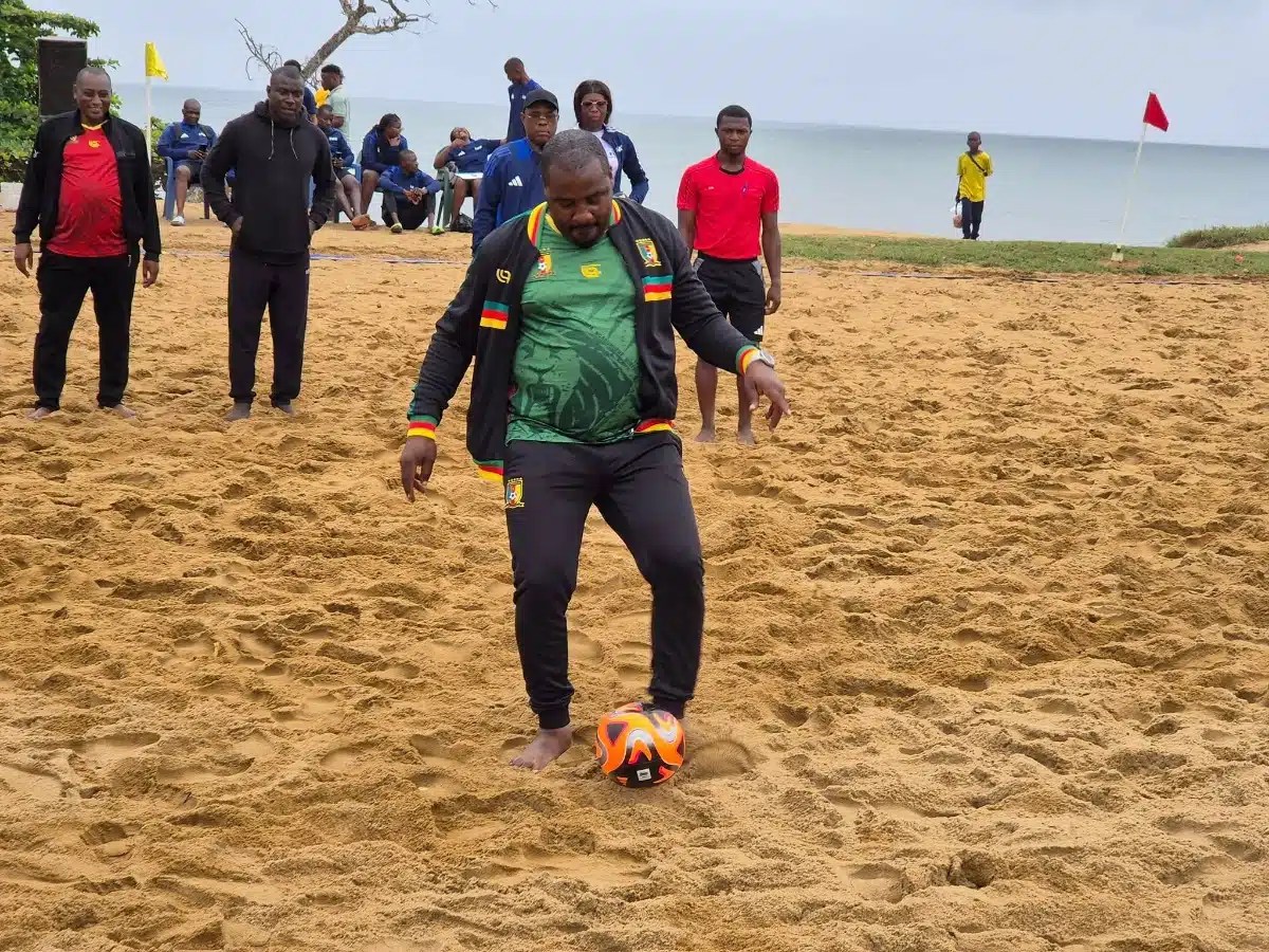 Beach Soccer Kribi 2025 : top départ sur la plage de Ngoye