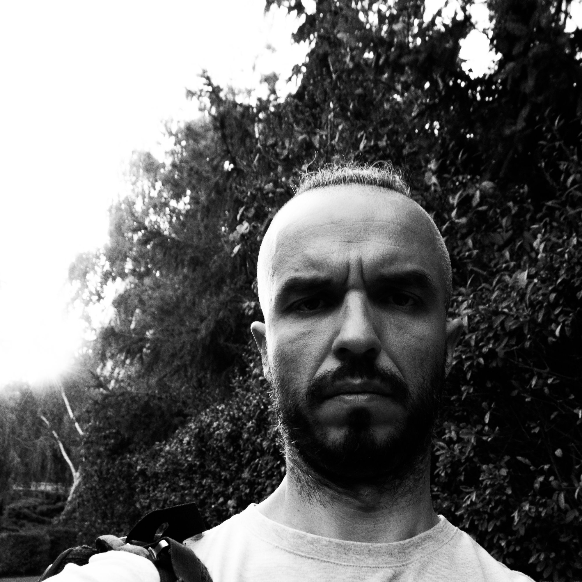 Adam Mazek Photography Warsaw 2018. Post: "On the cover of the magazine." Minimalism. Selfie. Square.