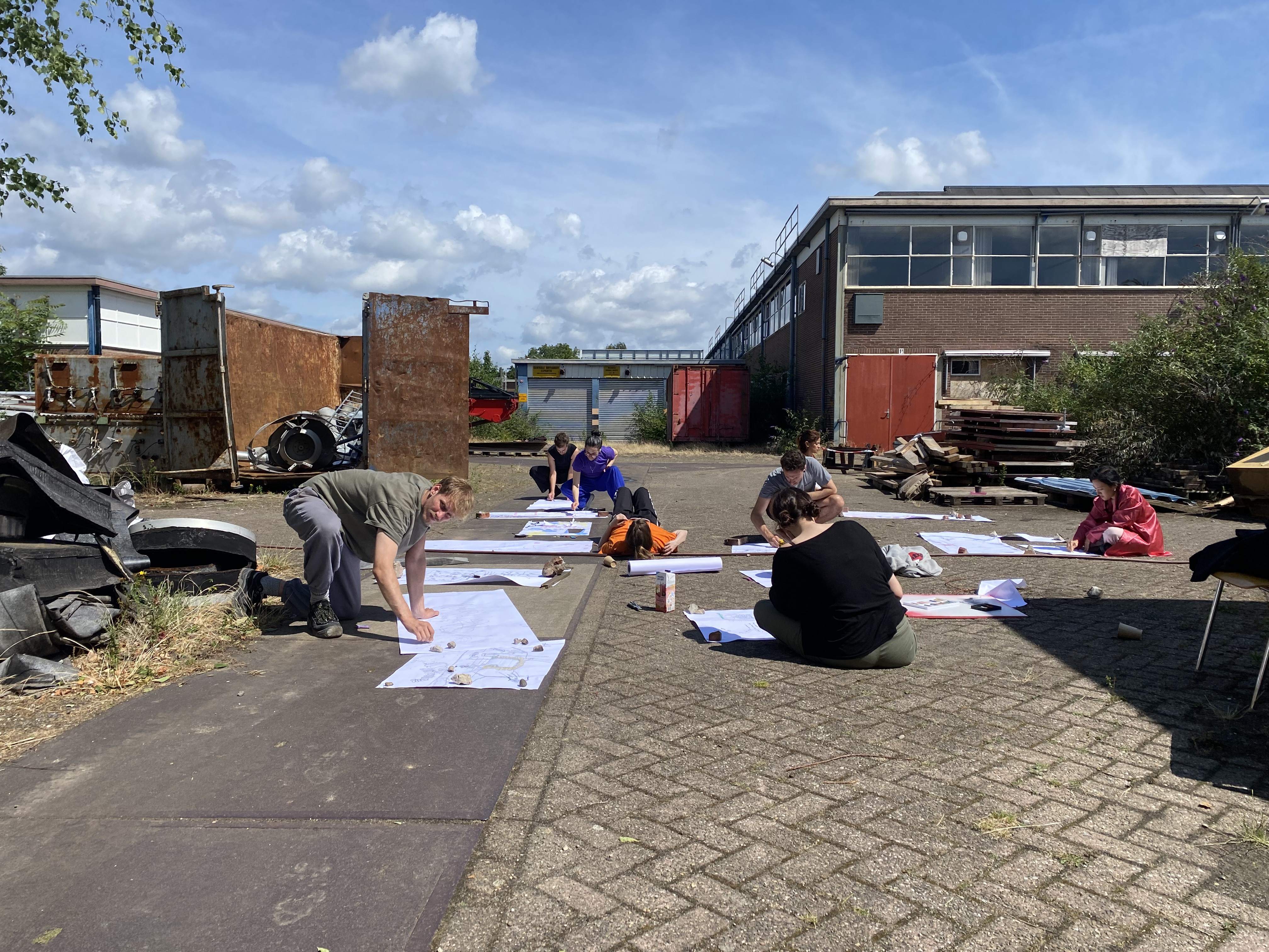 Artists Adam Moore and Lotte Van Gelder facilitating drawing with site at Destination Unknown 2023 © Adam Moore.
