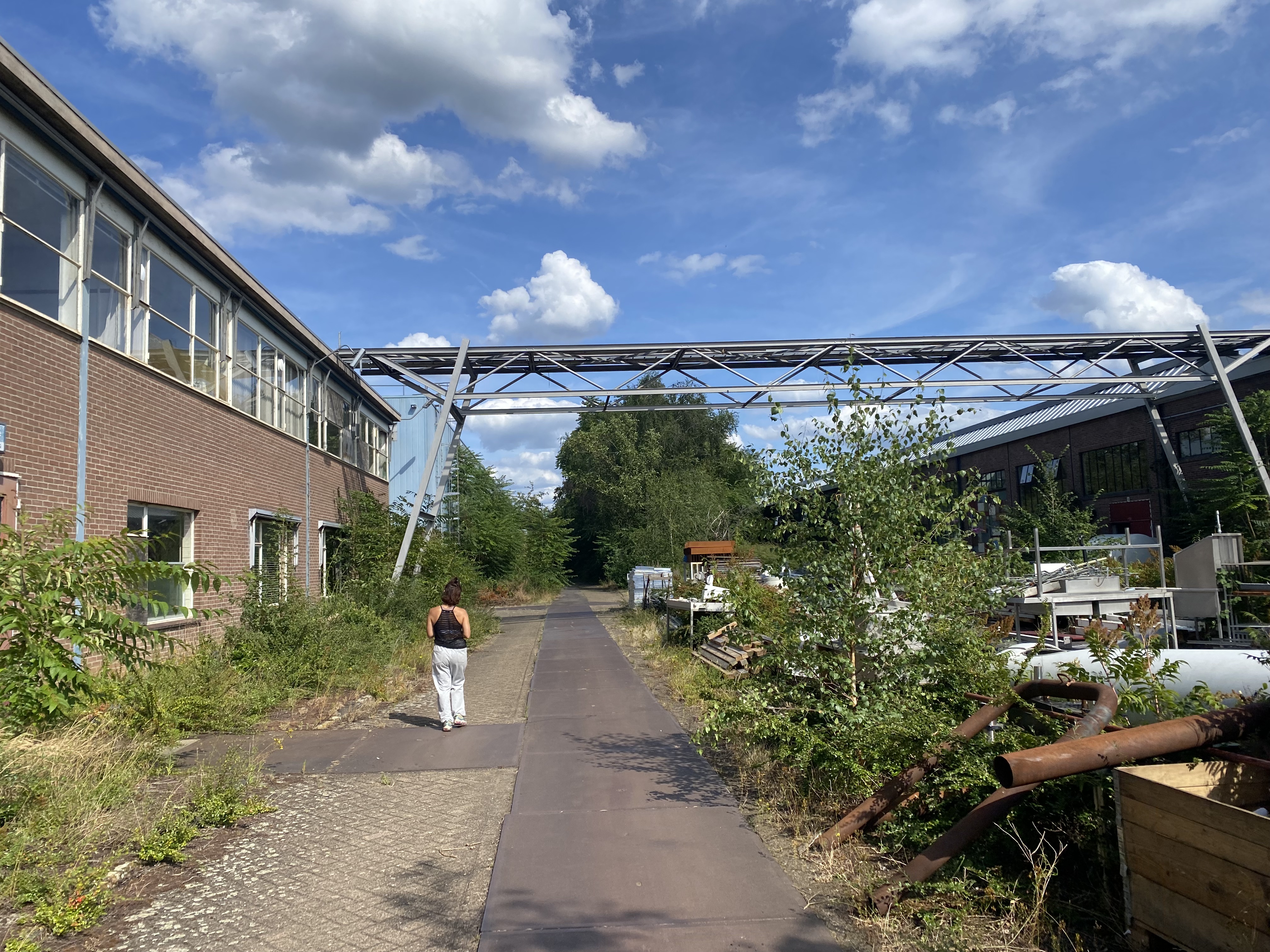Artists Adam Moore and Lotte Van Gelder facilitating curating and performing with site with Destination Unknown 2023 artist Karla Paredes © Adam Moore.
