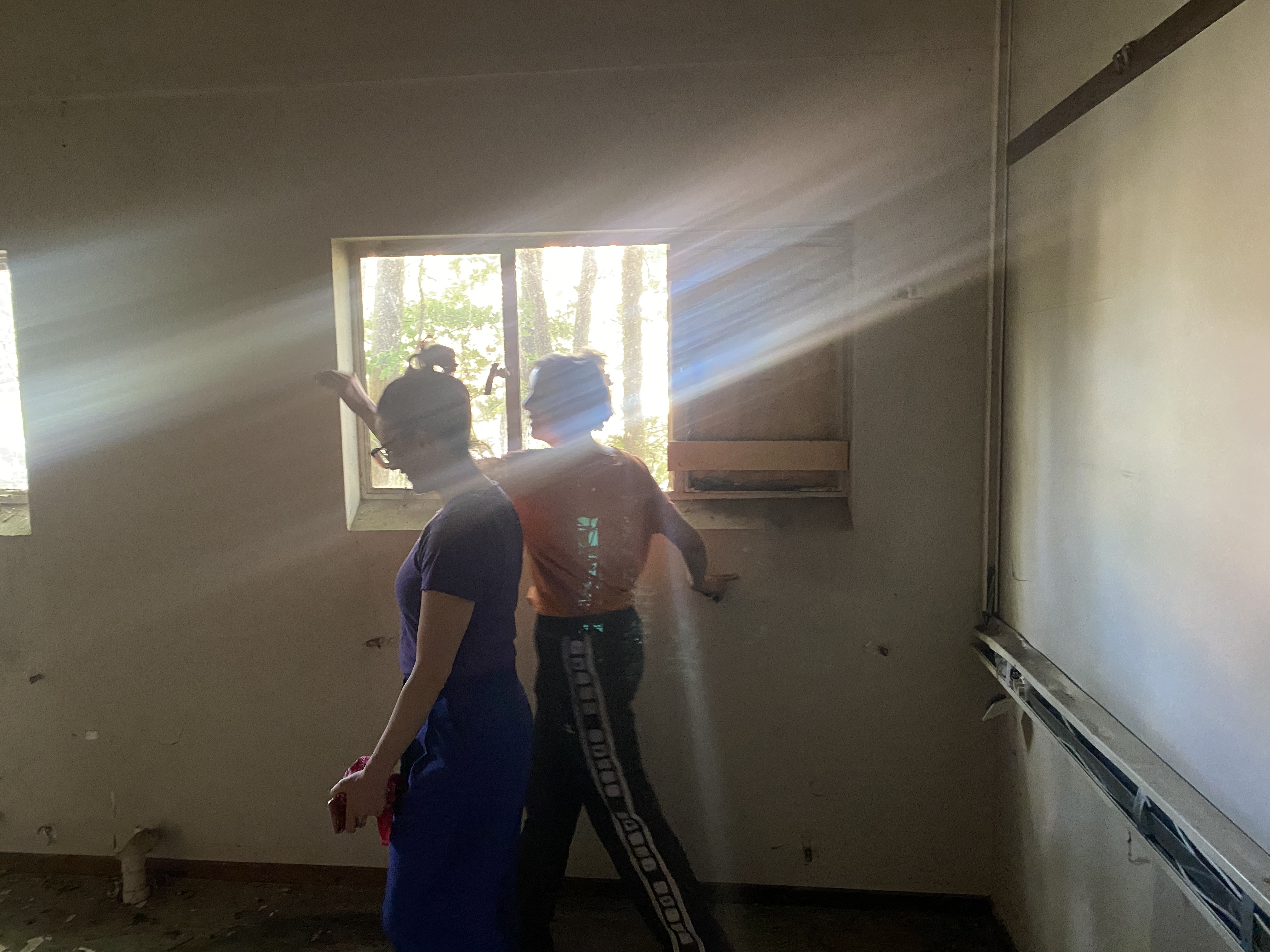 Artists Adam Moore and Lotte Van Gelder facilitating curating and performing with site with Destination Unknown 2023 artist Lola Schot © Adam Moore.