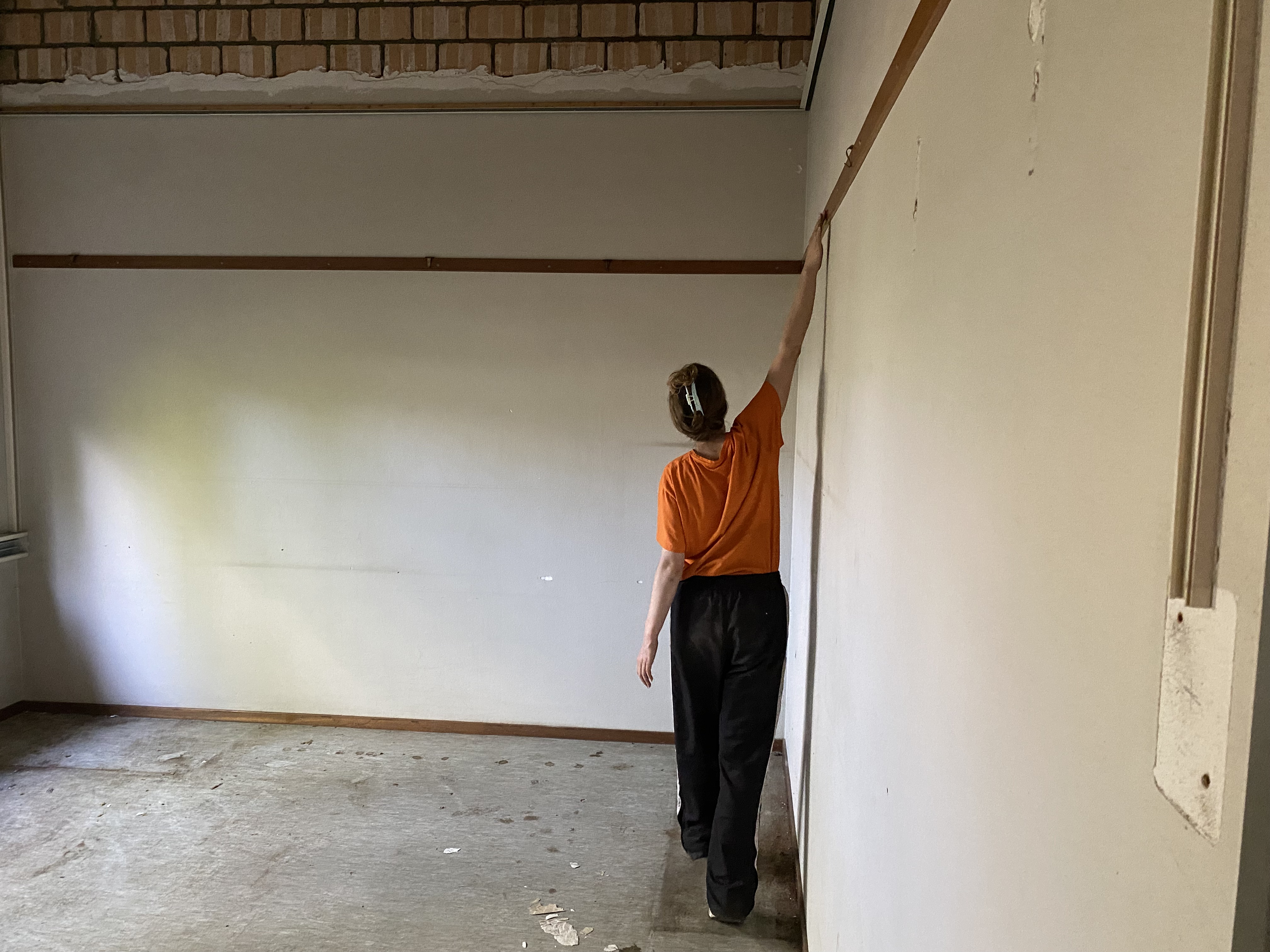 Artists Adam Moore and Lotte Van Gelder facilitating curating and performing with site with Destination Unknown 2023 artist Lola Schot © Adam Moore.