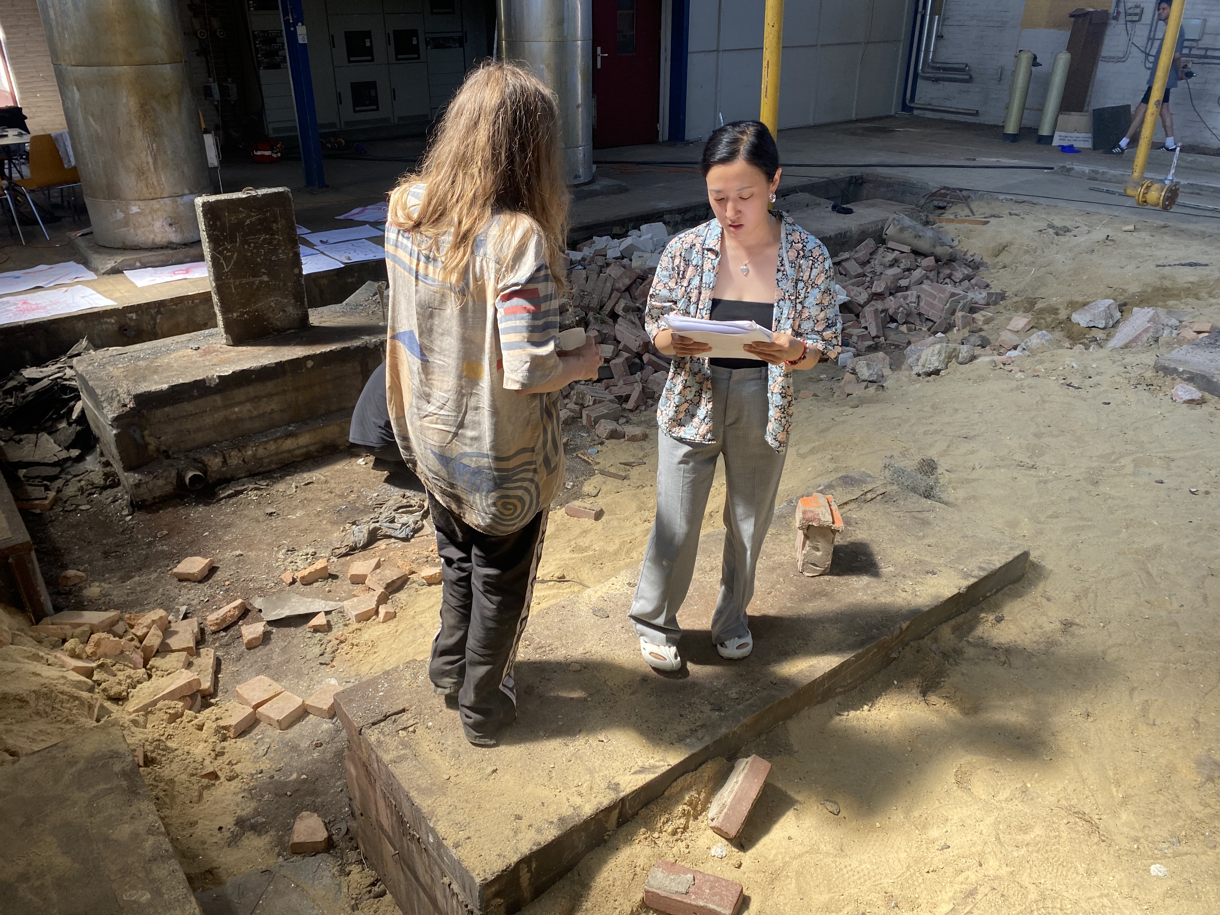 Artists Adam Moore and Lotte Van Gelder facilitating curating and performing with site and Destination Unknown 2023 artists Lola Schot and Yeonwoo Chang © Adam Moore.