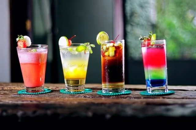 Read more about the article What I Learned About Building Relationships With Customers While Drinking Alone On Phi Phi Island