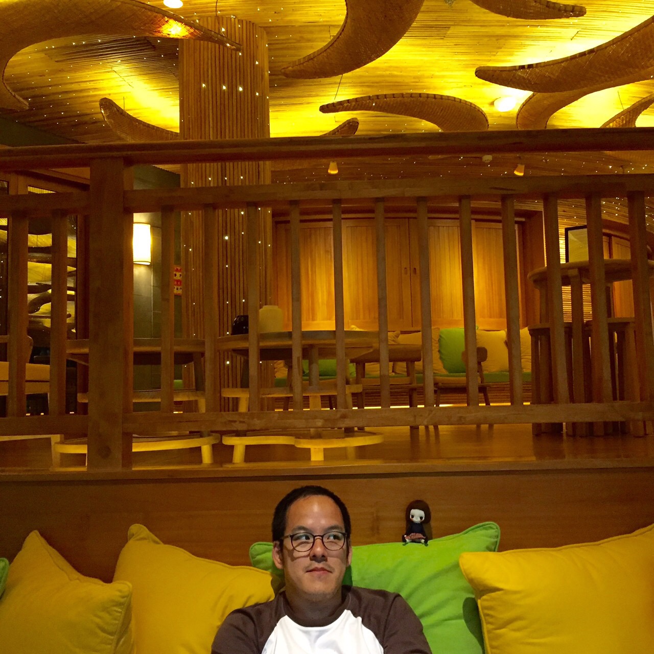 Six senses Qing Cheng mountain / Moon bar