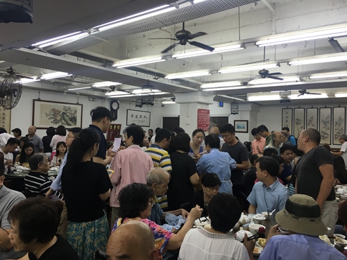 คันนี้คนรุมมาก เป็นพวกหัวปลานึ่ง กระดูกหมูเต้าซี่อะไรแบบนั้น