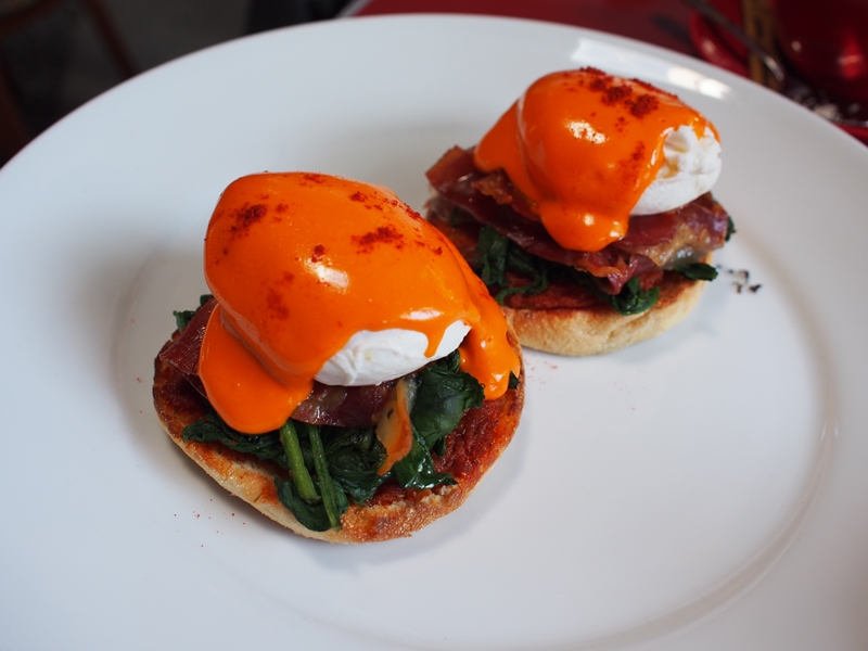 The carrington, Sydney. / โพชเอ้กกับปาปริก้าซอส